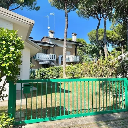 Con Ampio Giardino E Parcheggio Apartment *